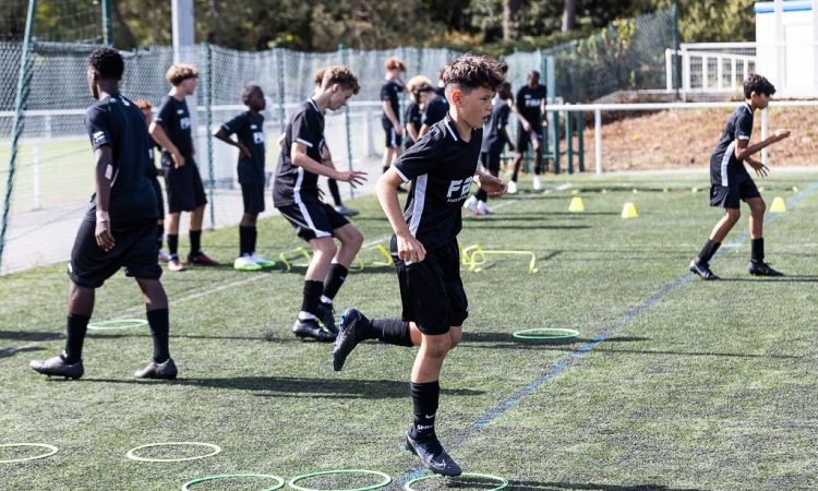 entrainement jeunes foot breizh.jpeg